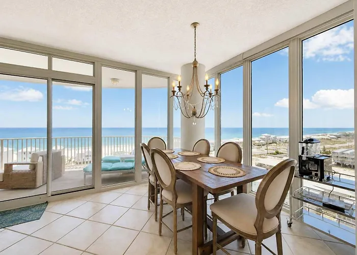 Holiday home Luxury Lagoon Getaway Corner Unit Amazing View