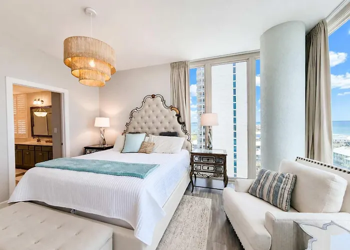 Luxury Lagoon Getaway Corner Unit Amazing View