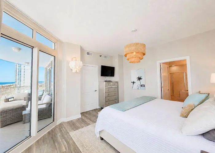 Holiday home Luxury Lagoon Getaway Corner Unit Amazing View *