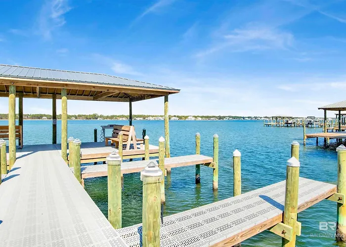 Luxury Lagoon Getaway Corner Unit Amazing View