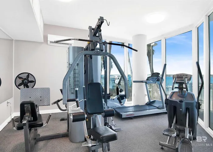 Luxury Lagoon Getaway Corner Unit Amazing View